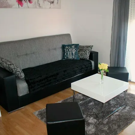 Apartment Antonia Sinj Exterior photo