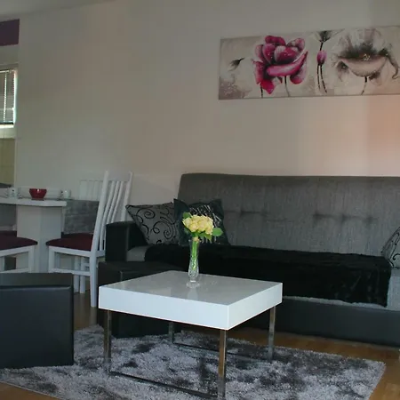 Apartment Antonia Sinj Exterior photo
