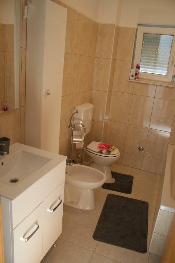 Apartment Antonia Sinj